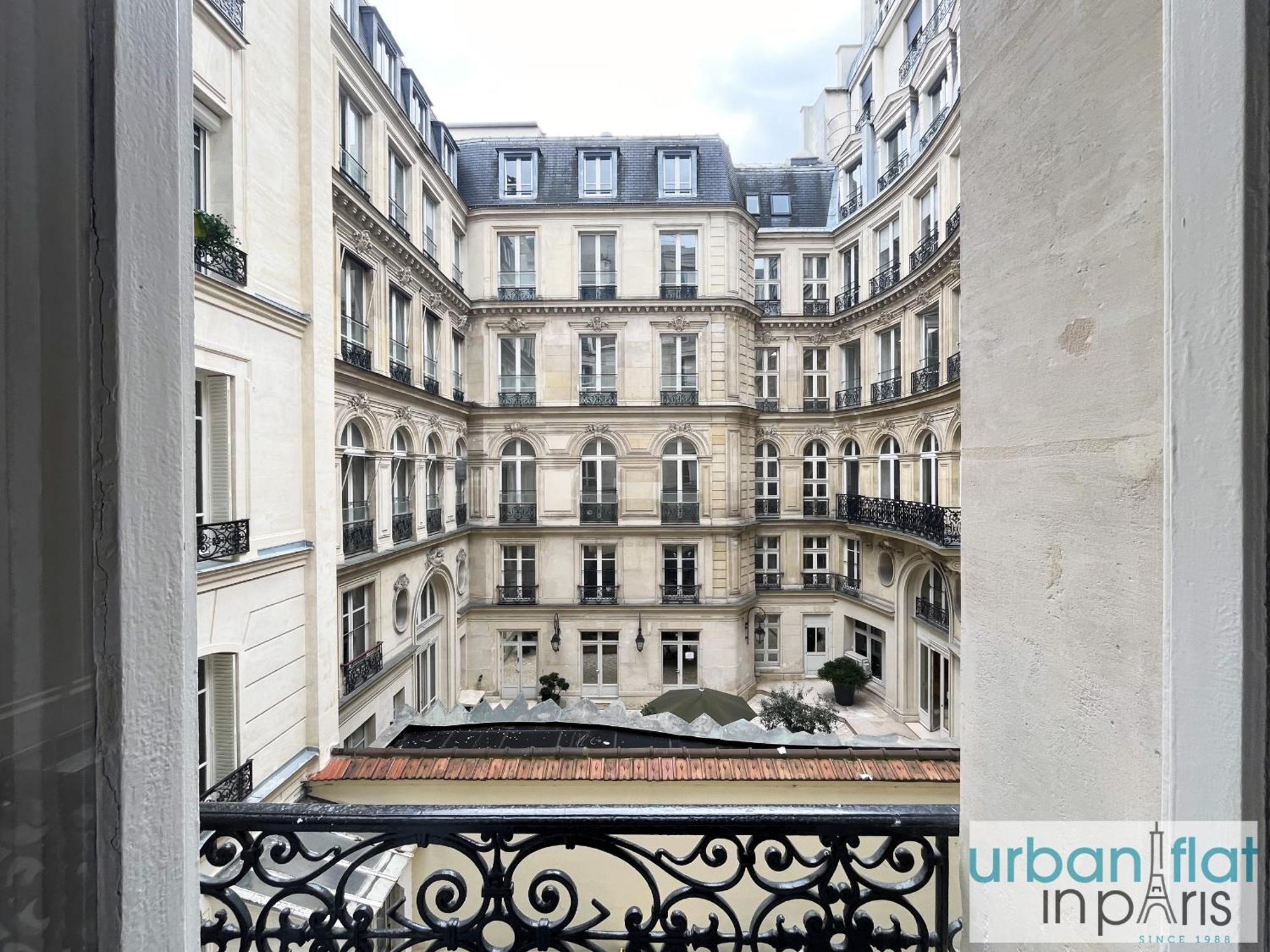 90 - Karl Lagerfeld Lafayette Apartment Paris Exterior photo